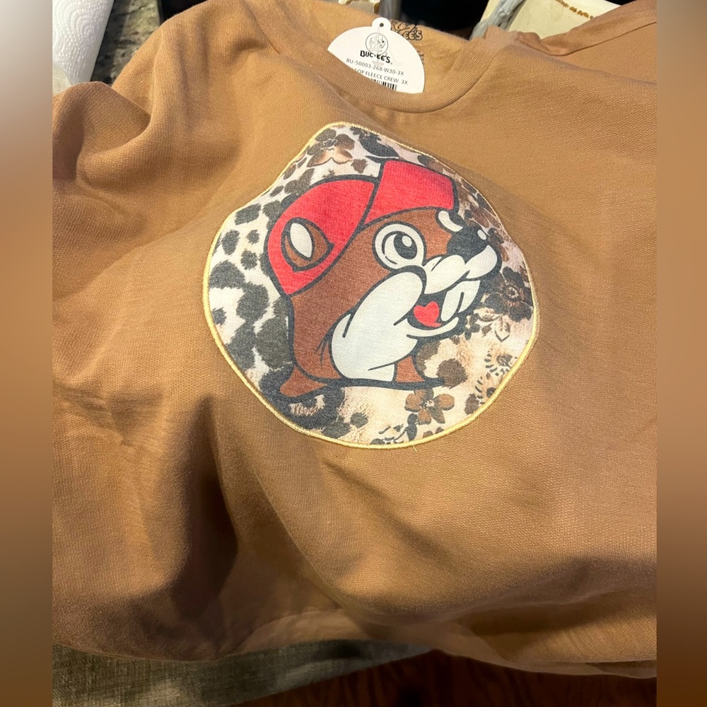 NWT Buc-ee’s Sweatshirt